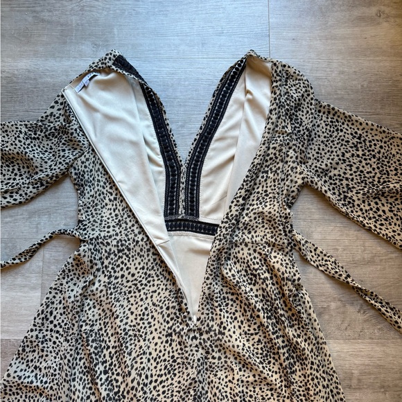 Baltic Born Cha Cha Leopard Print Long Sleeves Maxi Dress Size L - Picture 10 of 14